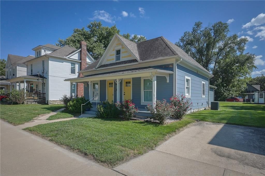 427 Benton Avenue — photo 29