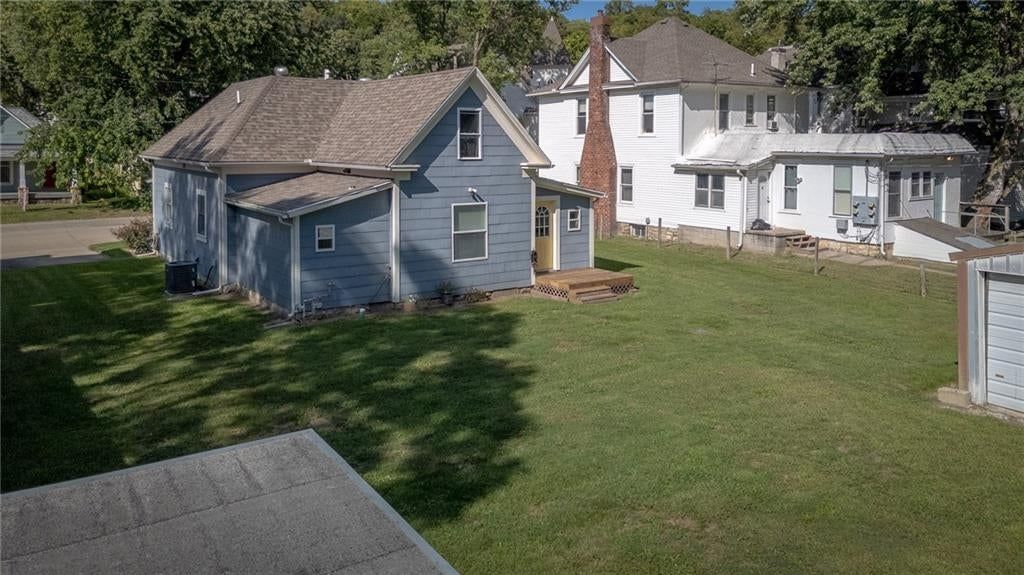 427 Benton Avenue — photo 33