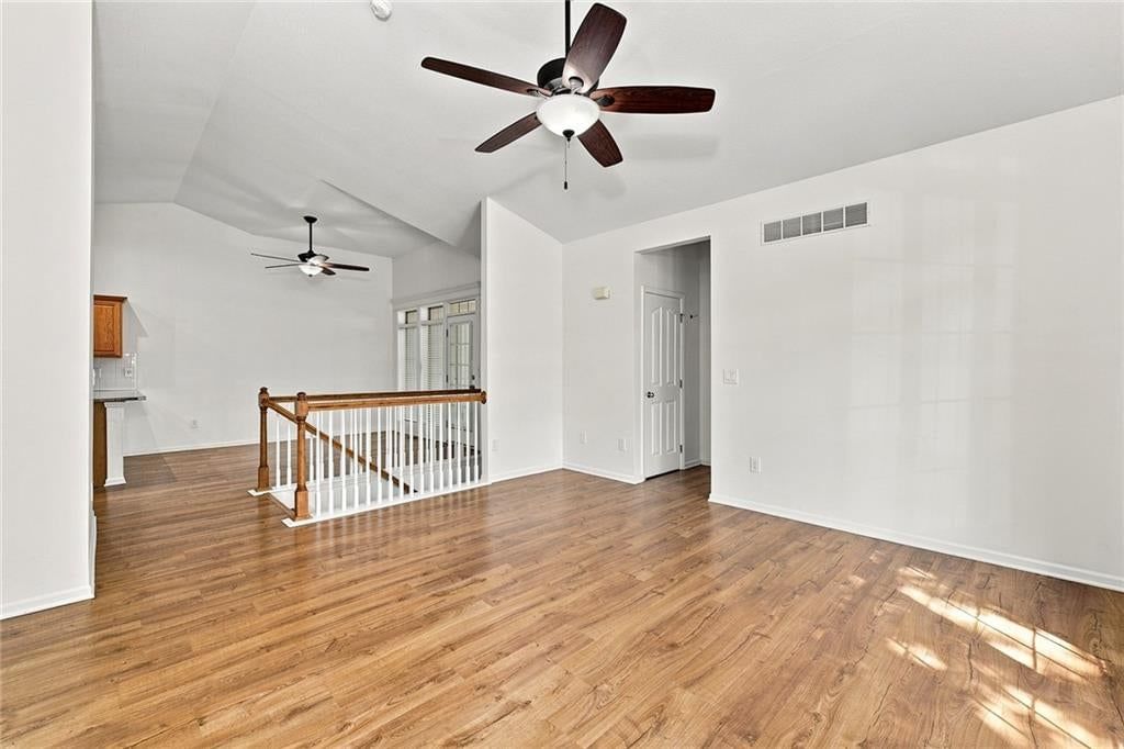 18665 W 158TH Terrace — photo 5
