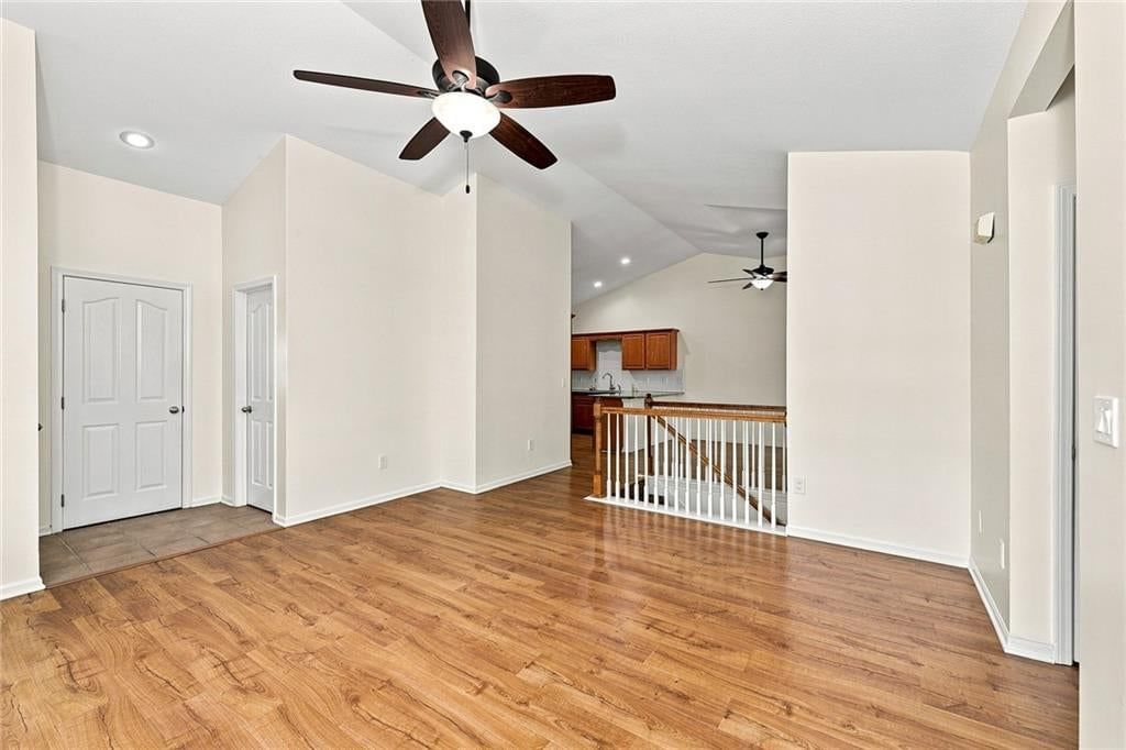 18665 W 158TH Terrace — photo 7