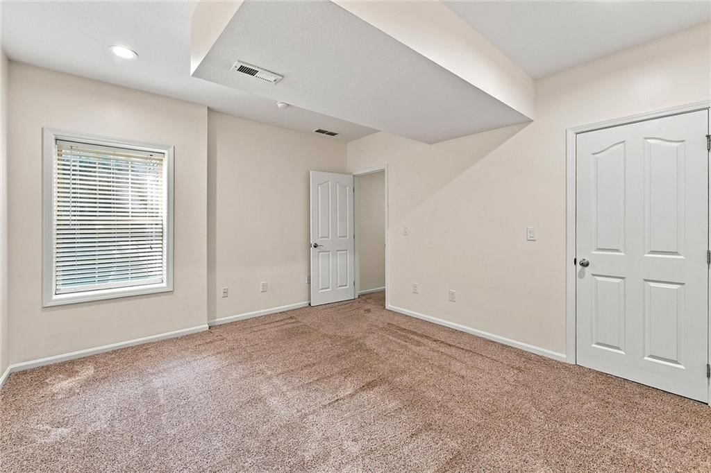18665 W 158TH Terrace — photo 20