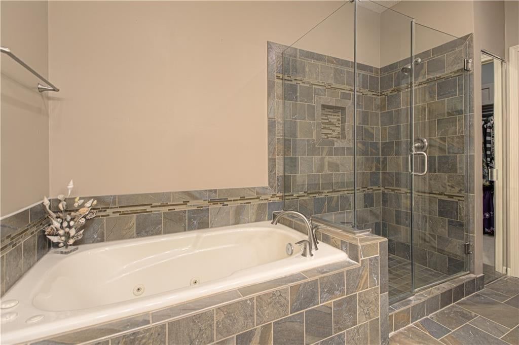 14335 Russell Street — photo 18