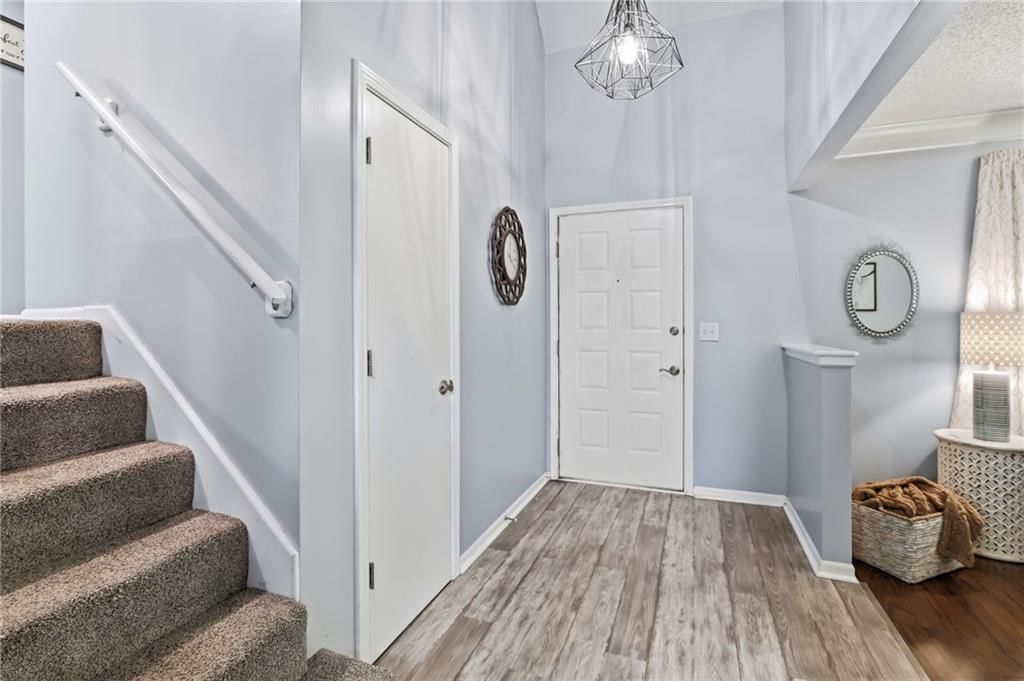 14624 W 83rd Terrace — photo 5