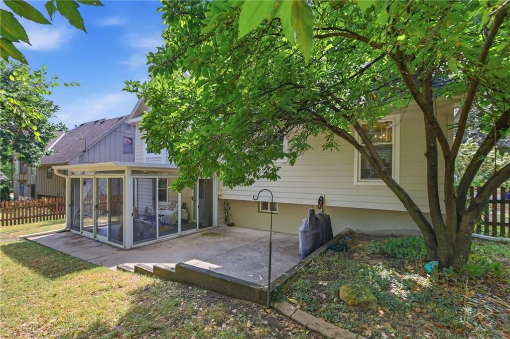 14624 W 83rd Terrace — photo 39