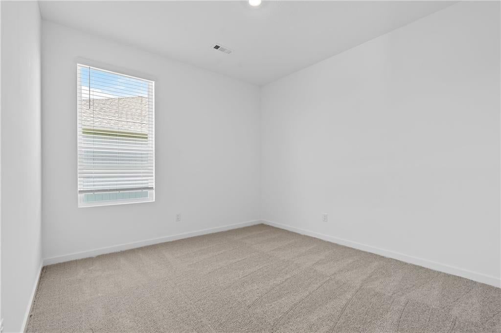 Photo 23 of 28 - 21335 Cleveland Street, Spring Hill, KS 66083