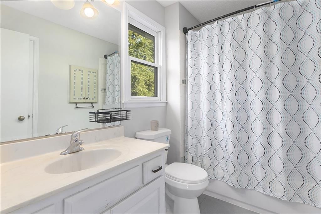 1102 S Elm Street — photo 18