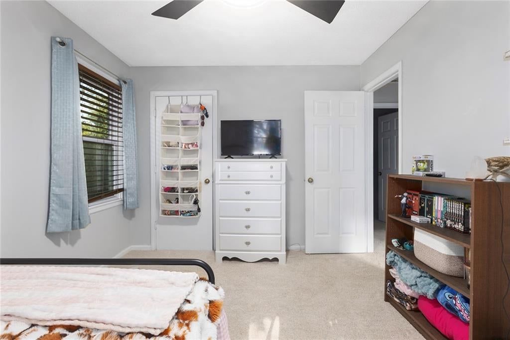 1102 S Elm Street — photo 20