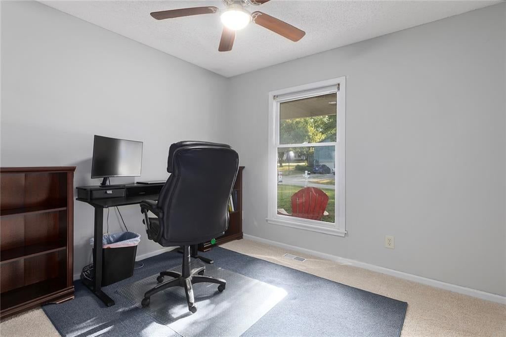 1102 S Elm Street — photo 21