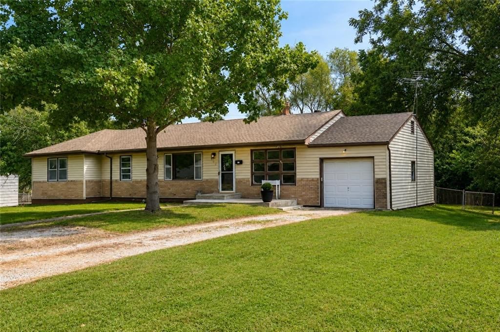 403 Catron Avenue — photo 3