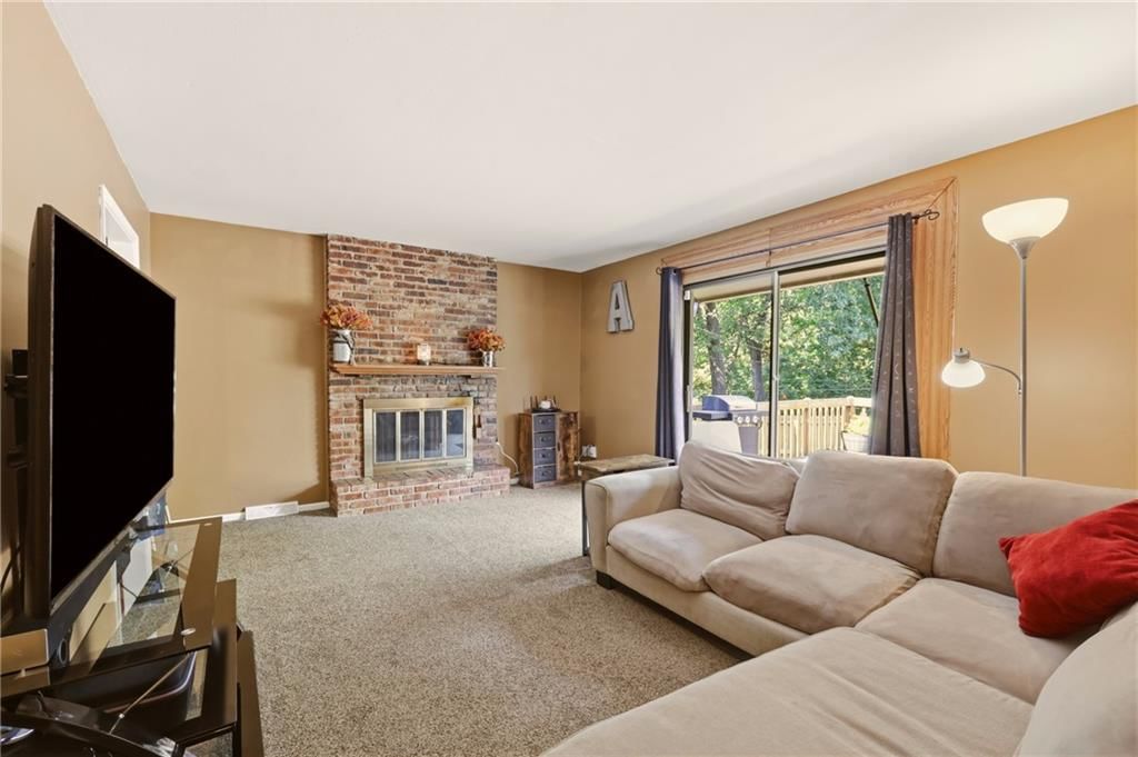 5440 N Cleveland Avenue — photo 4