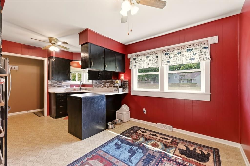 5440 N Cleveland Avenue — photo 8