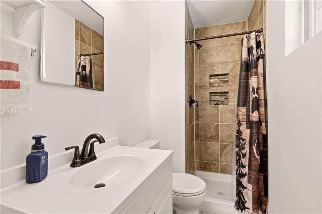 5440 N Cleveland Avenue — photo 14