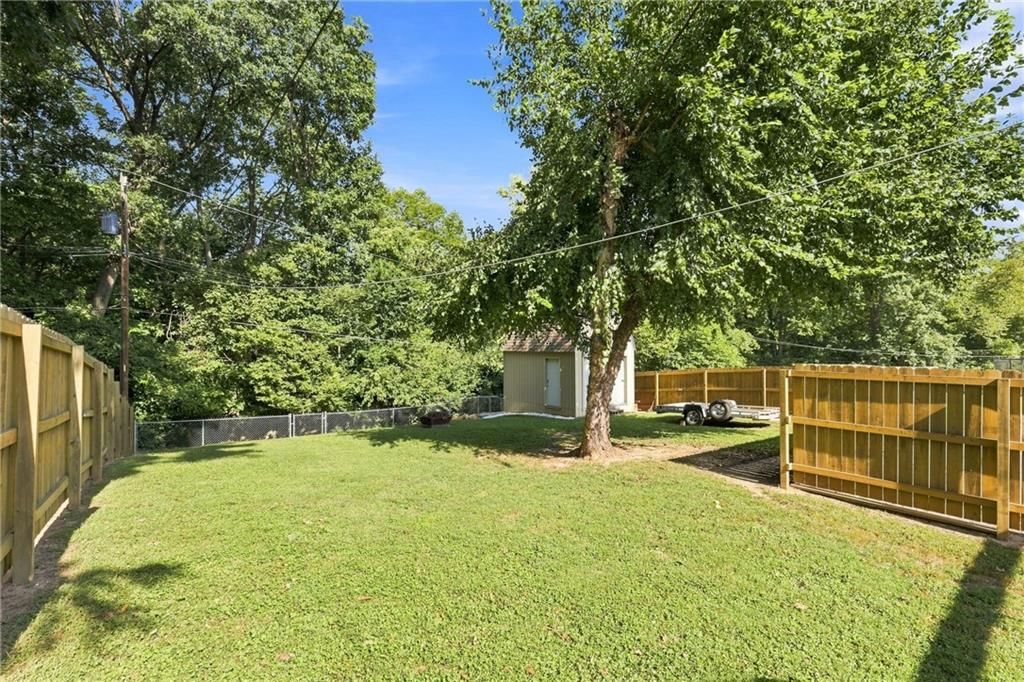 5440 N Cleveland Avenue — photo 29