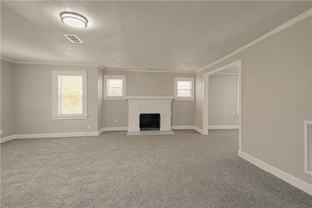 Photo 9 of 30 - 5339 Paseo Boulevard, Kansas City, MO 64110