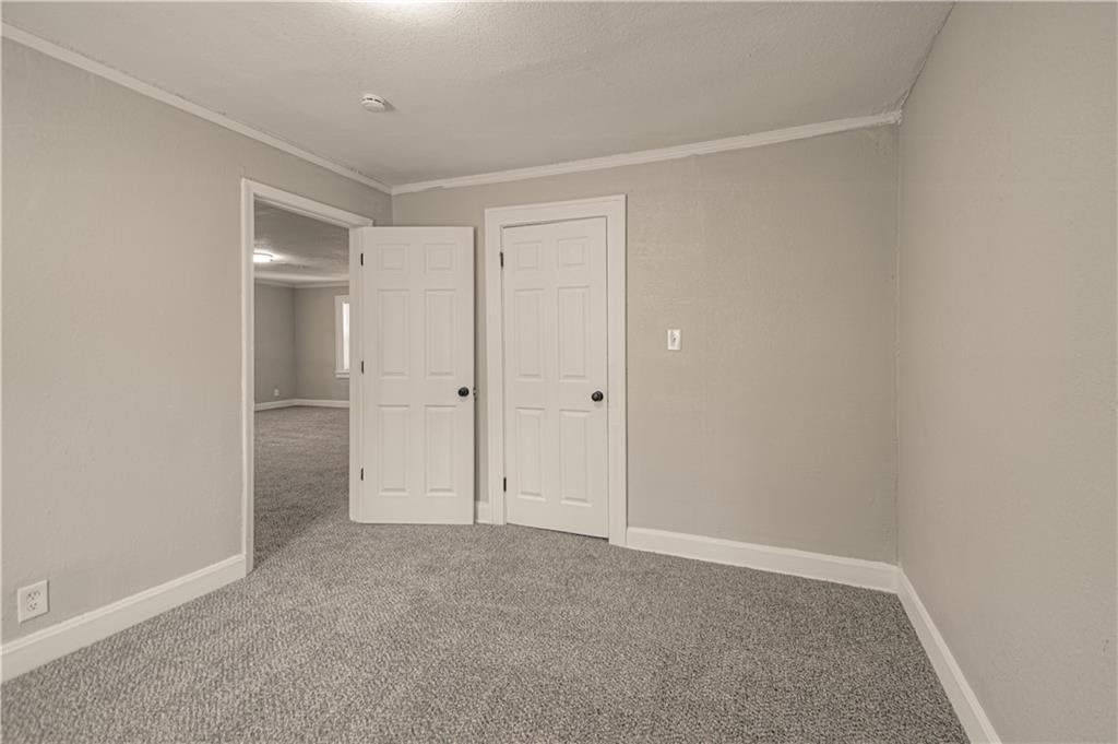 Photo 20 of 30 - 5339 Paseo Boulevard, Kansas City, MO 64110