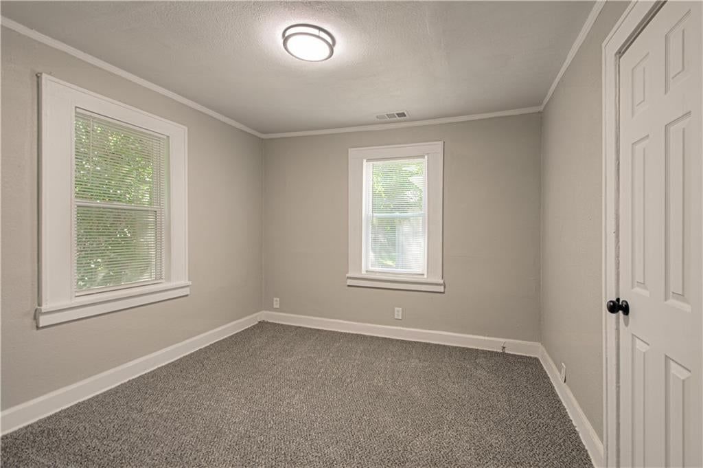 Photo 21 of 30 - 5339 Paseo Boulevard, Kansas City, MO 64110
