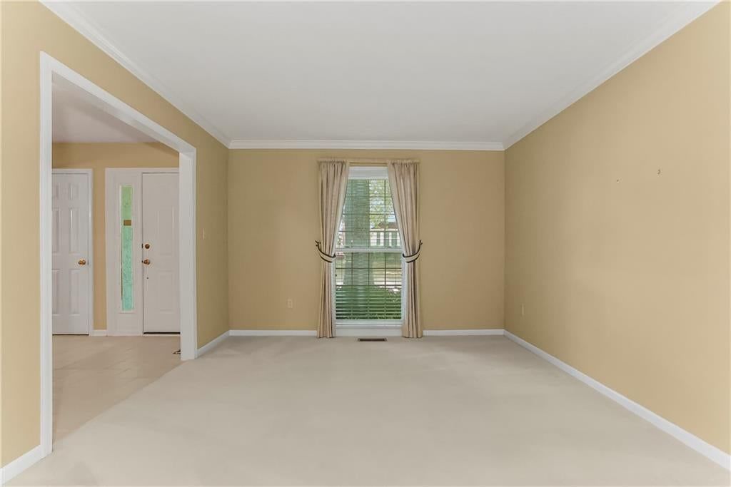 8543 Hallet Street — photo 6