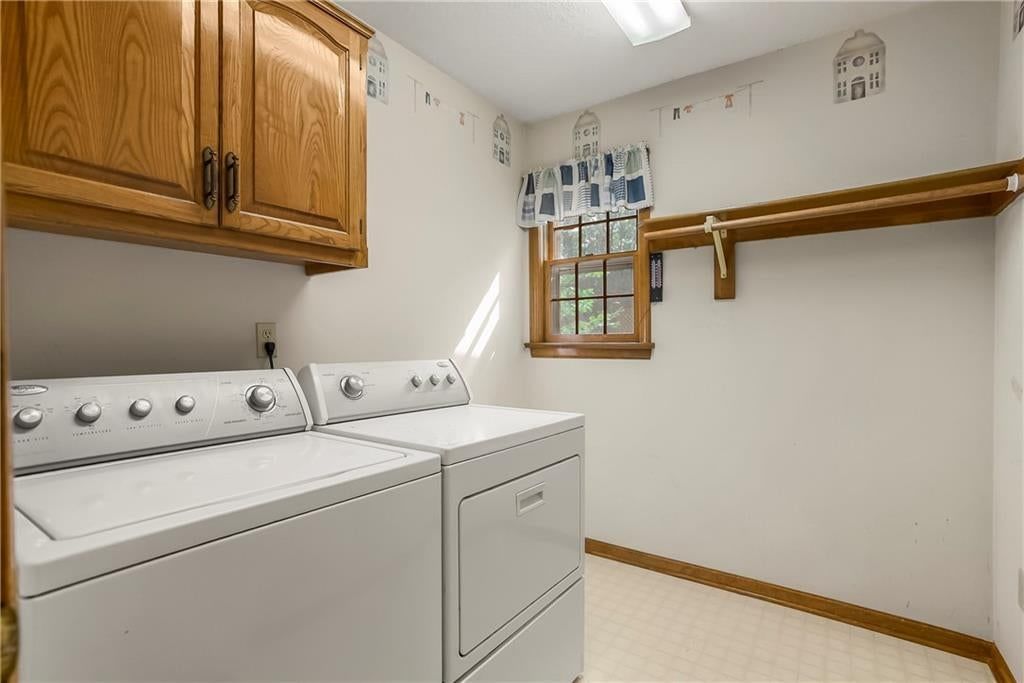 8543 Hallet Street — photo 18