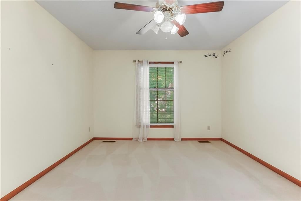 8543 Hallet Street — photo 28