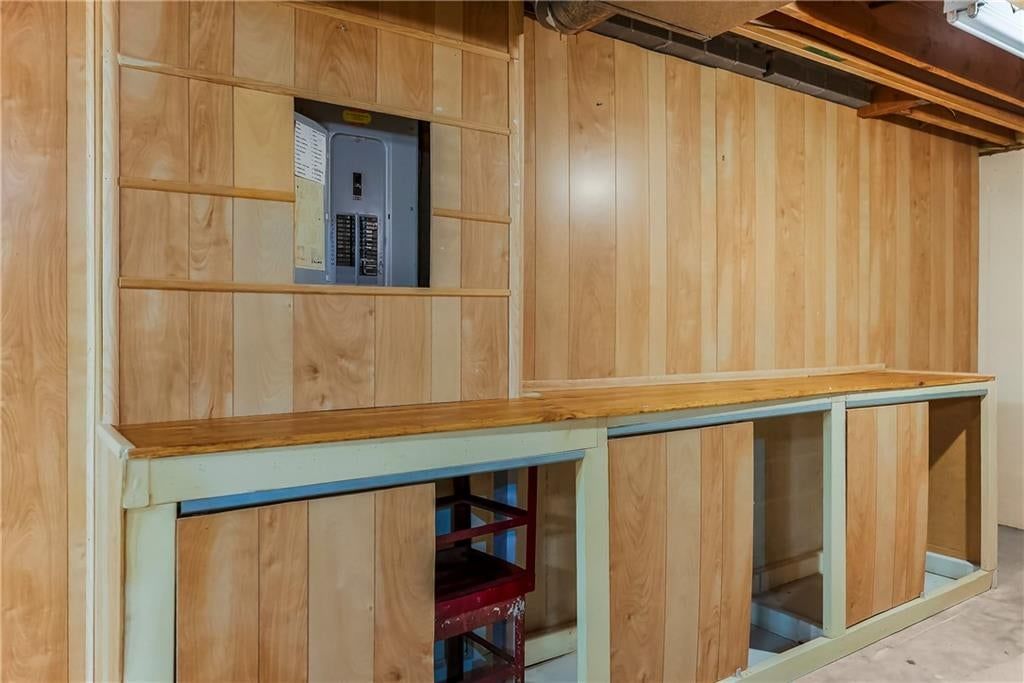 8543 Hallet Street — photo 31