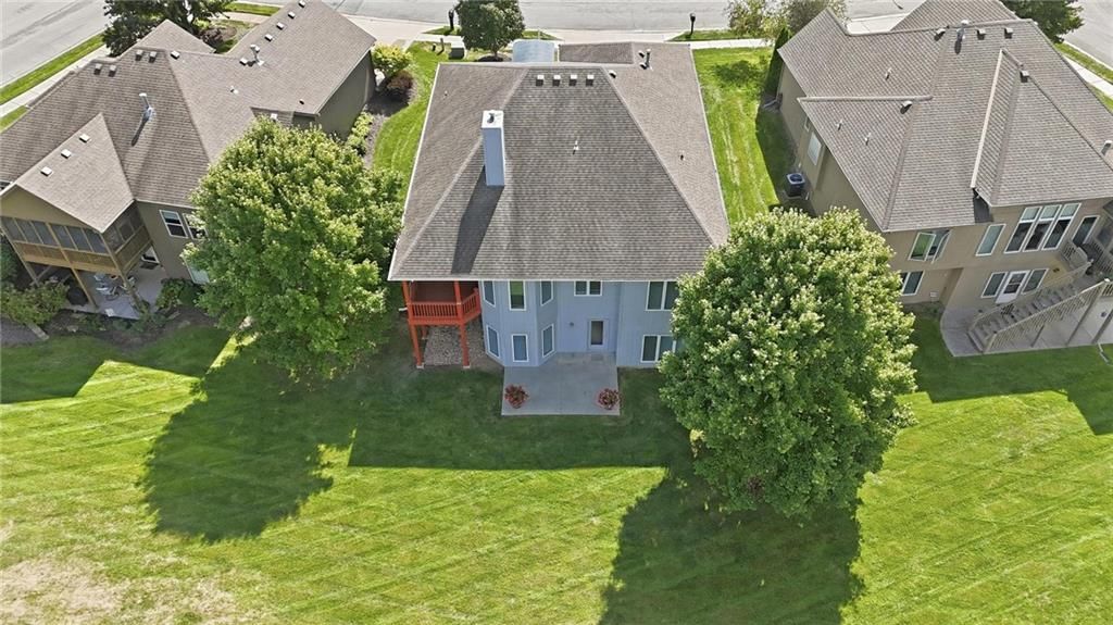 Photo 8 of 80 - 5704 NW 108th Court, Kansas City, MO 64154