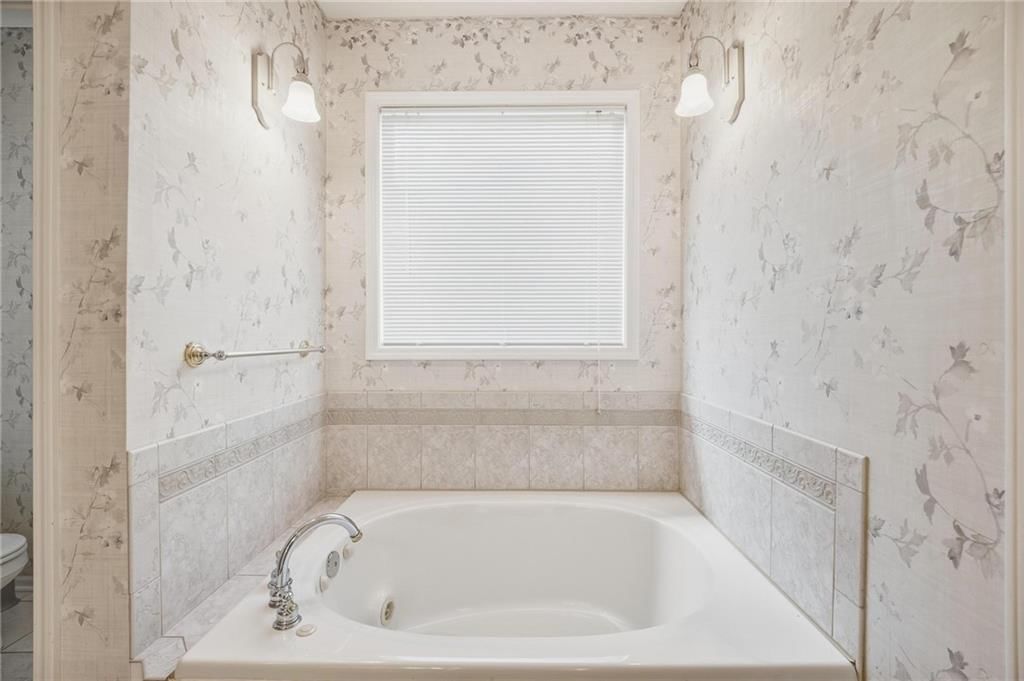 Photo 62 of 80 - 5704 NW 108th Court, Kansas City, MO 64154