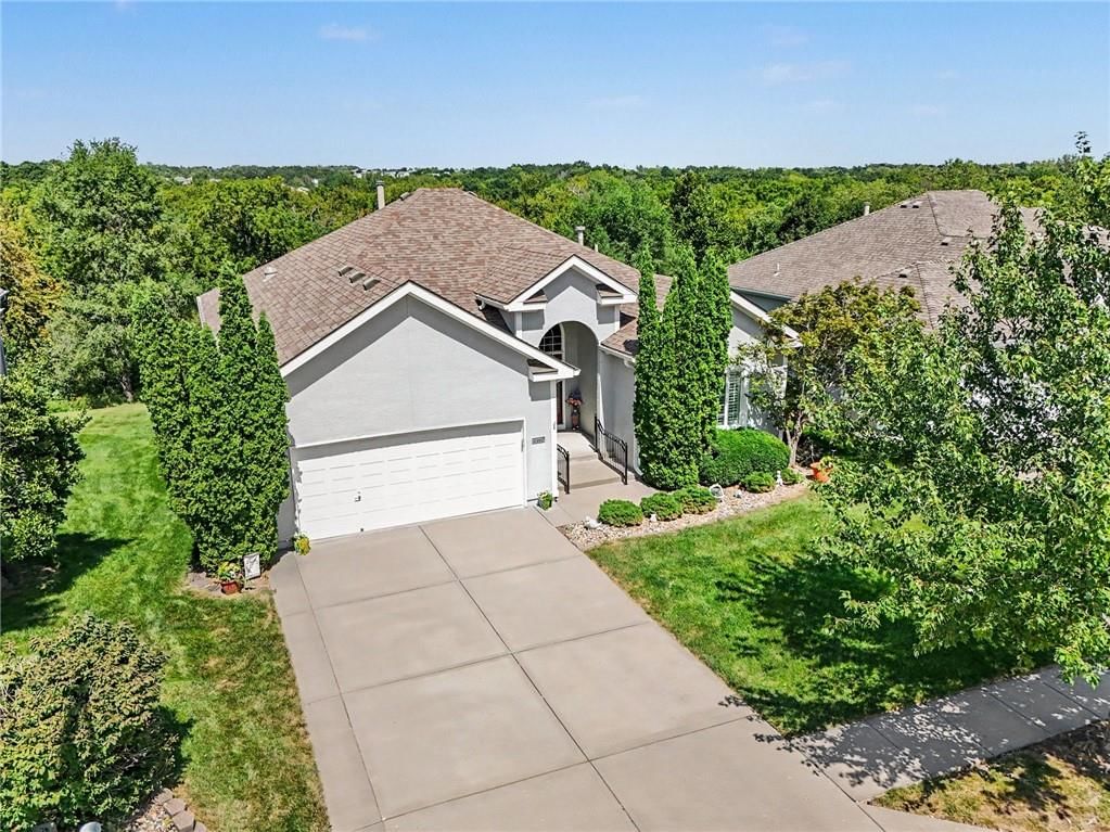 4400 NE 73rd Street, Kansas City, MO: listing photo 2