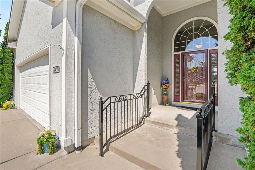 4400 NE 73rd Street, Kansas City, MO: listing photo 3