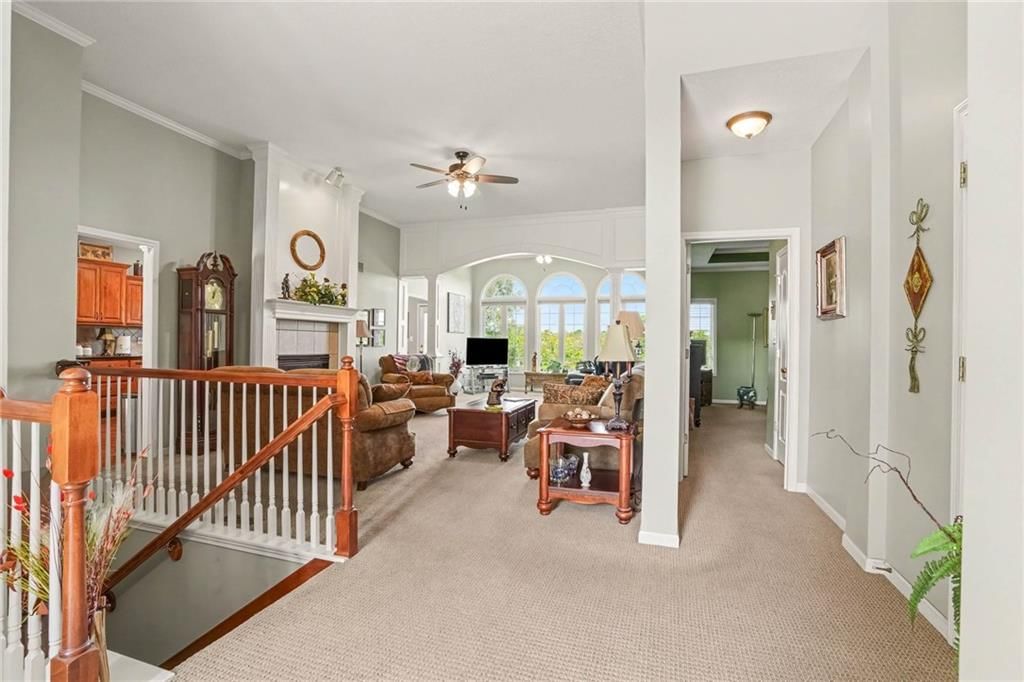 Photo 5 of 29 - 4400 NE 73rd Street, Kansas City, MO 64119