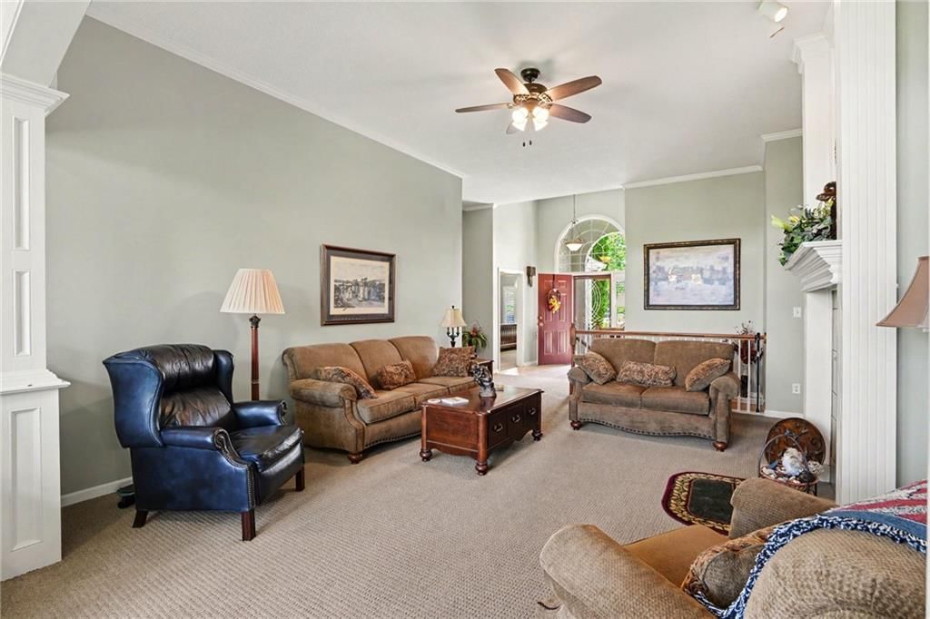 Photo 8 of 29 - 4400 NE 73rd Street, Kansas City, MO 64119