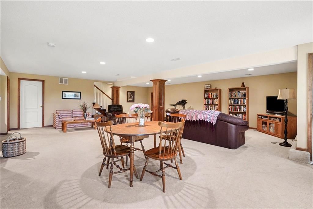 Photo 21 of 29 - 4400 NE 73rd Street, Kansas City, MO 64119