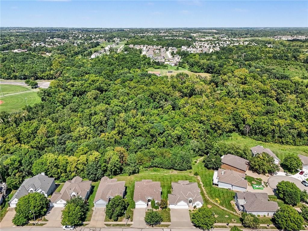 Photo 27 of 29 - 4400 NE 73rd Street, Kansas City, MO 64119