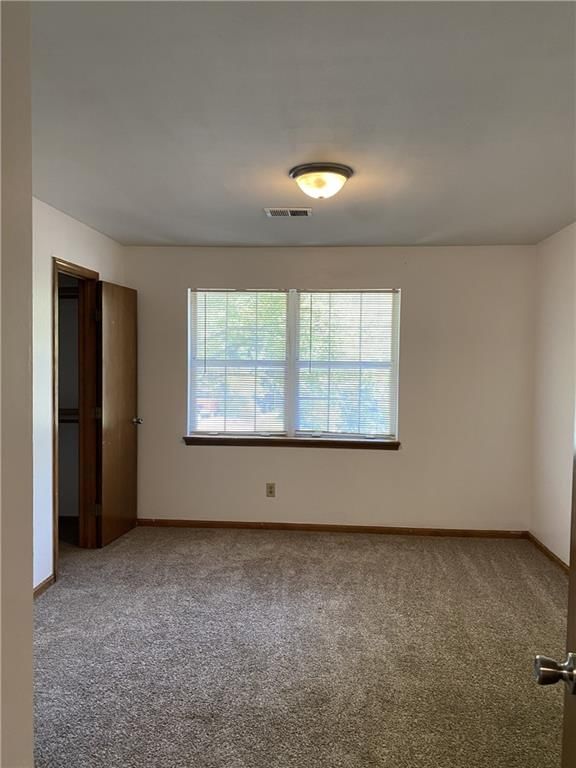 Photo 11 of 15 - 312 3rd Street, Belton, MO 64012