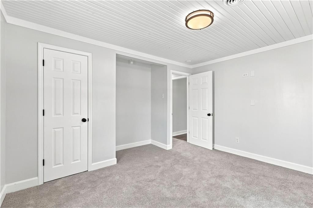 112 W 2nd Street — photo 17
