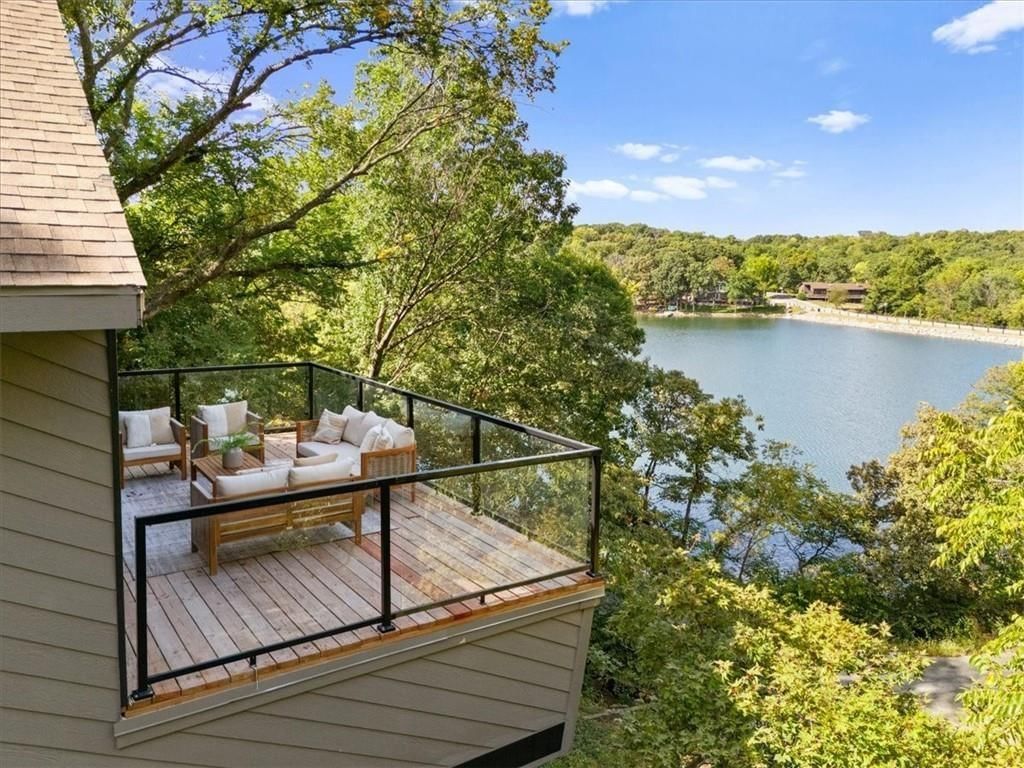 4715 Black Swan Drive — photo 3