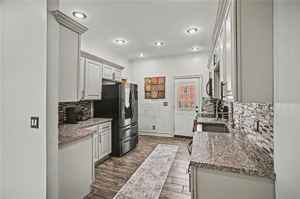 3012 Flora Avenue — photo 12