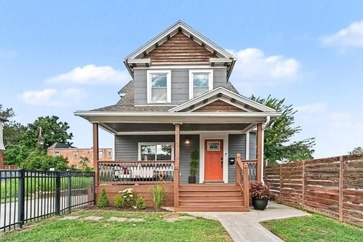 3012 Flora Avenue, Kansas City, MO