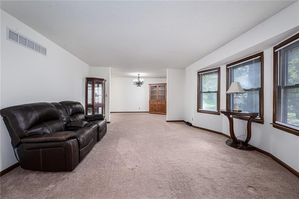 8716 Haskell Avenue — photo 6