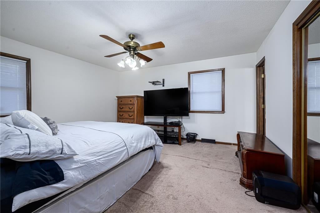 8716 Haskell Avenue — photo 9