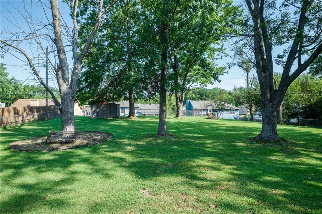 8716 Haskell Avenue — photo 20