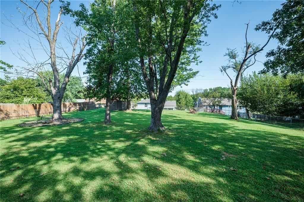 8716 Haskell Avenue — photo 22
