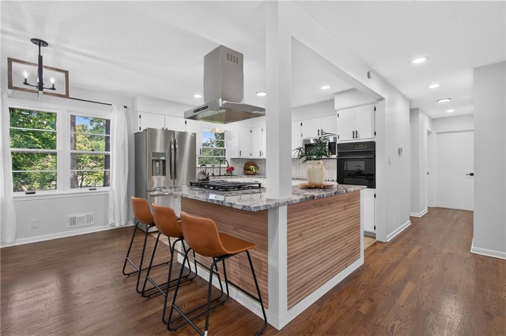 3737 N Walrond Avenue — photo 16