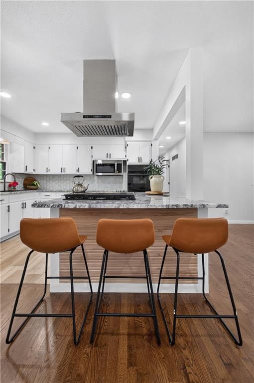 3737 N Walrond Avenue — photo 17