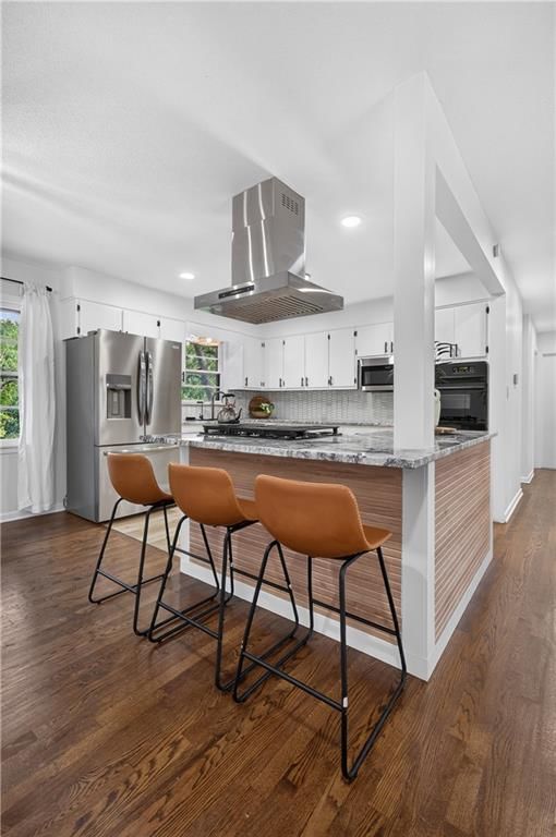 3737 N Walrond Avenue — photo 18