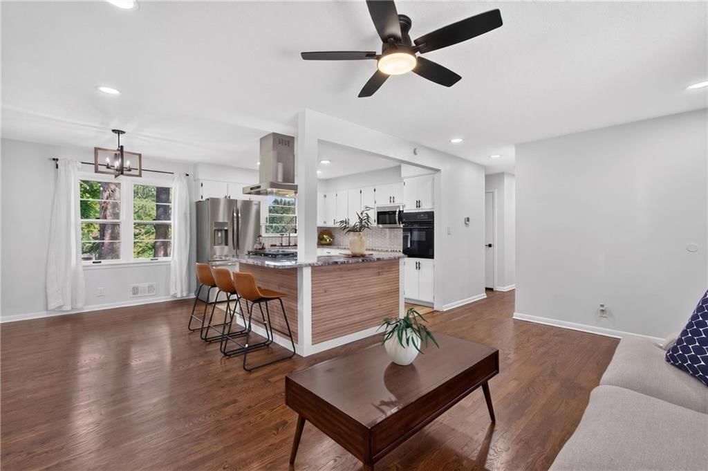 3737 N Walrond Avenue — photo 22