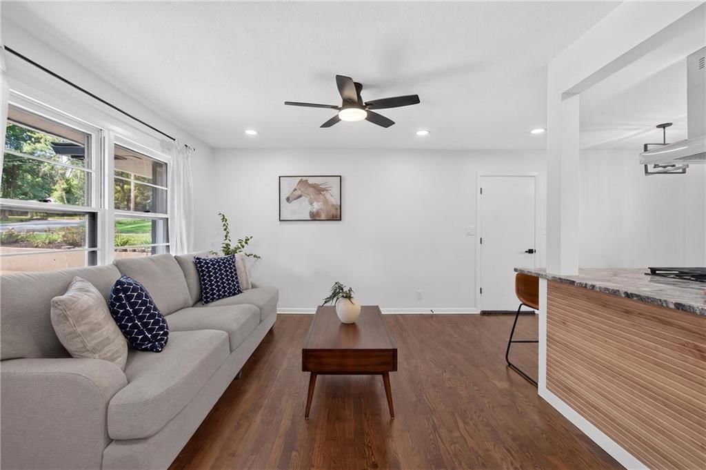 3737 N Walrond Avenue — photo 25