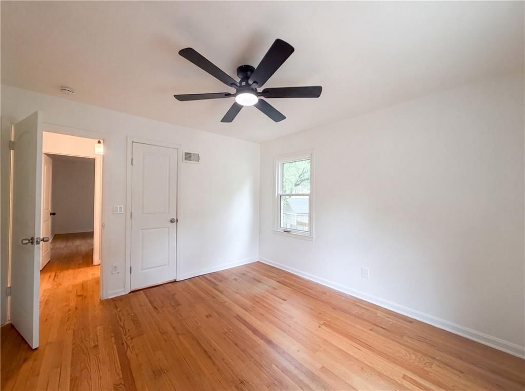 5419 Roe Boulevard — photo 8