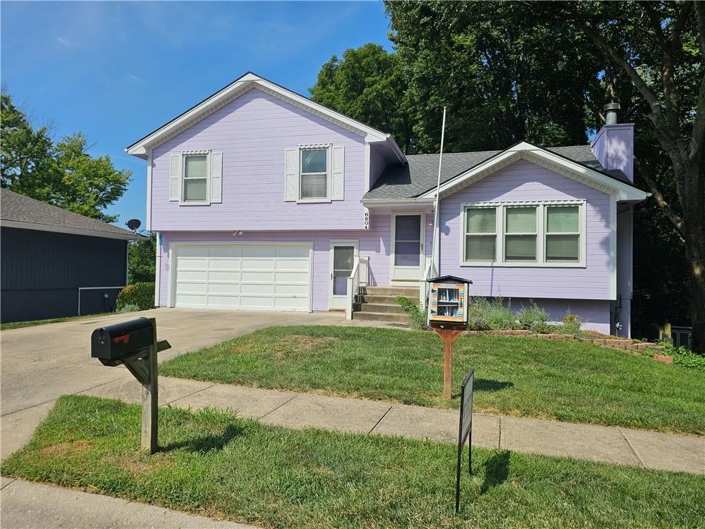 6804 Orchard Street, Pleasant Valley, MO