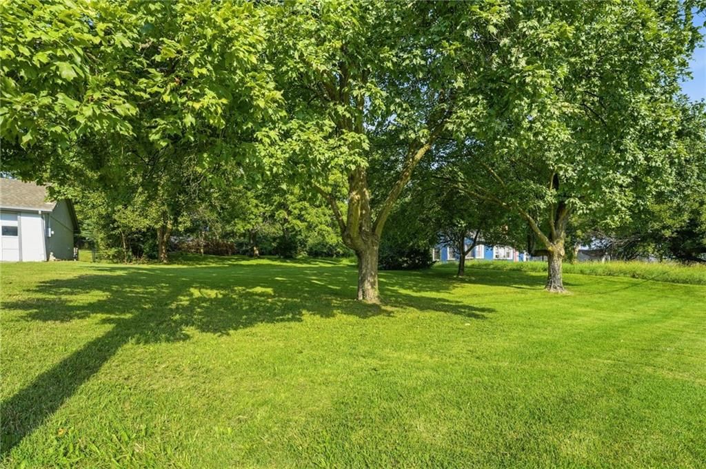 6000 Arlington Avenue, Kansas City, MO: listing photo 2