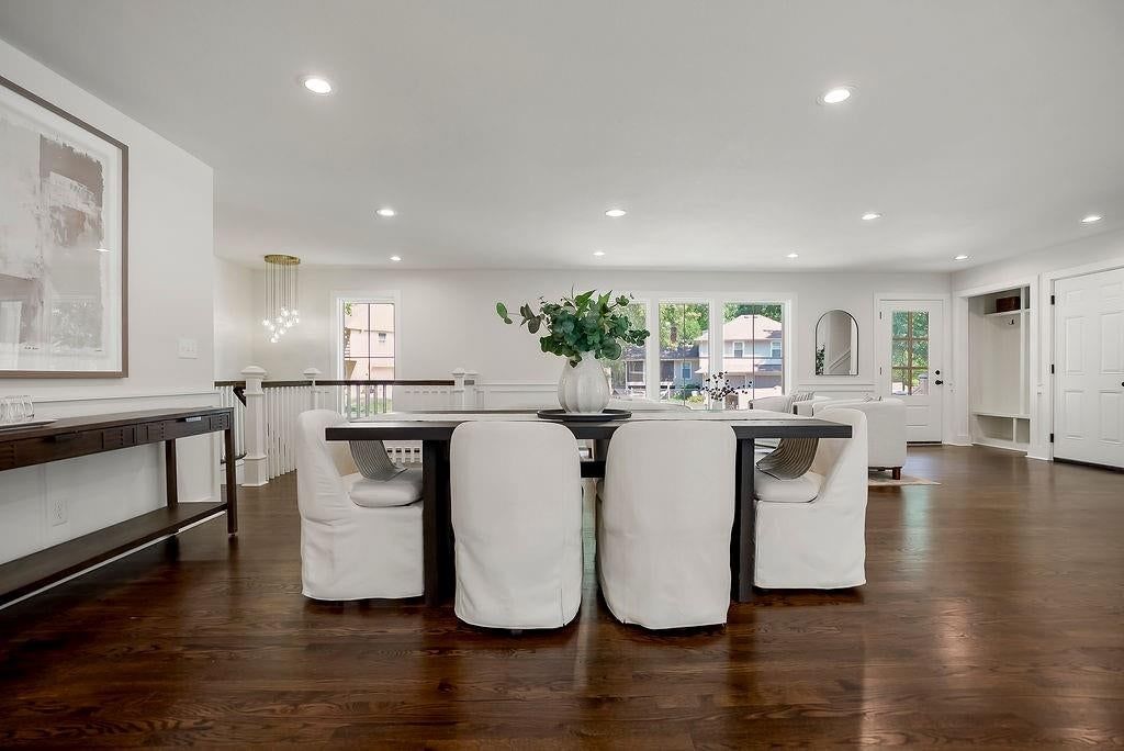 10120 Glenwood Street — photo 11